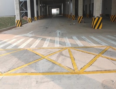 山东山东厂区道路标线施工